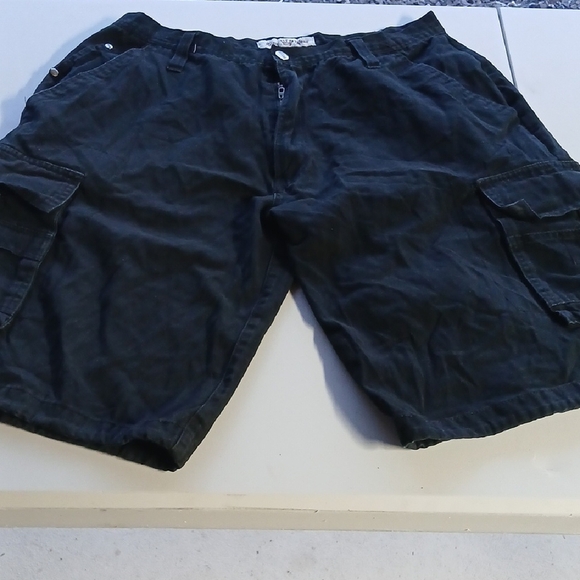 Other - Regal Wear Men's‎ Black Cargo Shorts